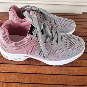 Fashion professional Sakteobard athletic shoes size 38